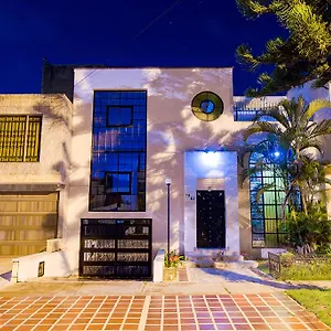 https://hospedajecaneycali-com-sede-ingenio.cali-hotels.com